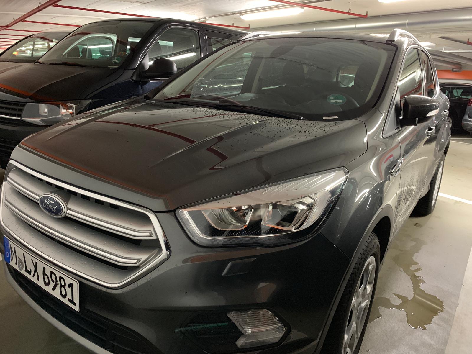 Ford Kuga.jpg