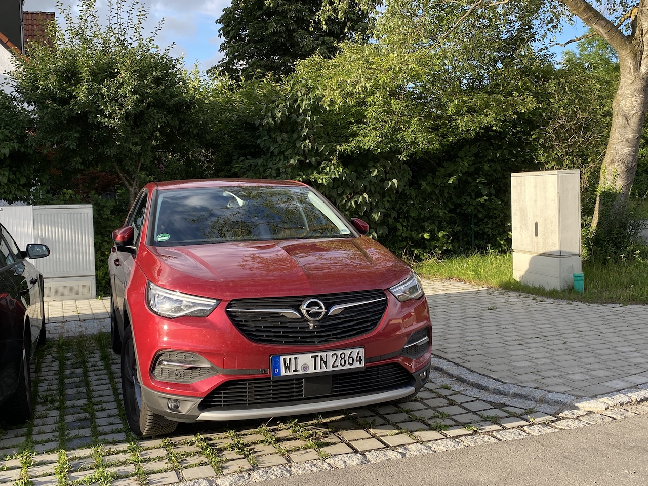 Opel Grandland X_ENT.JPG
