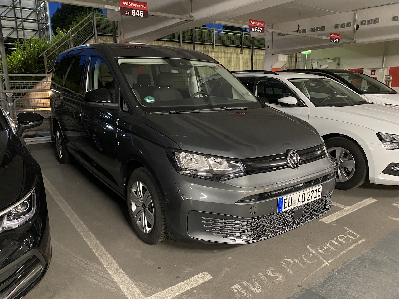 AVIS_VW Caddy MAXI.JPG