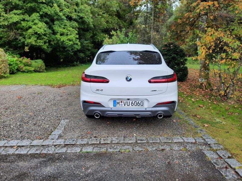 Sixt.jpg