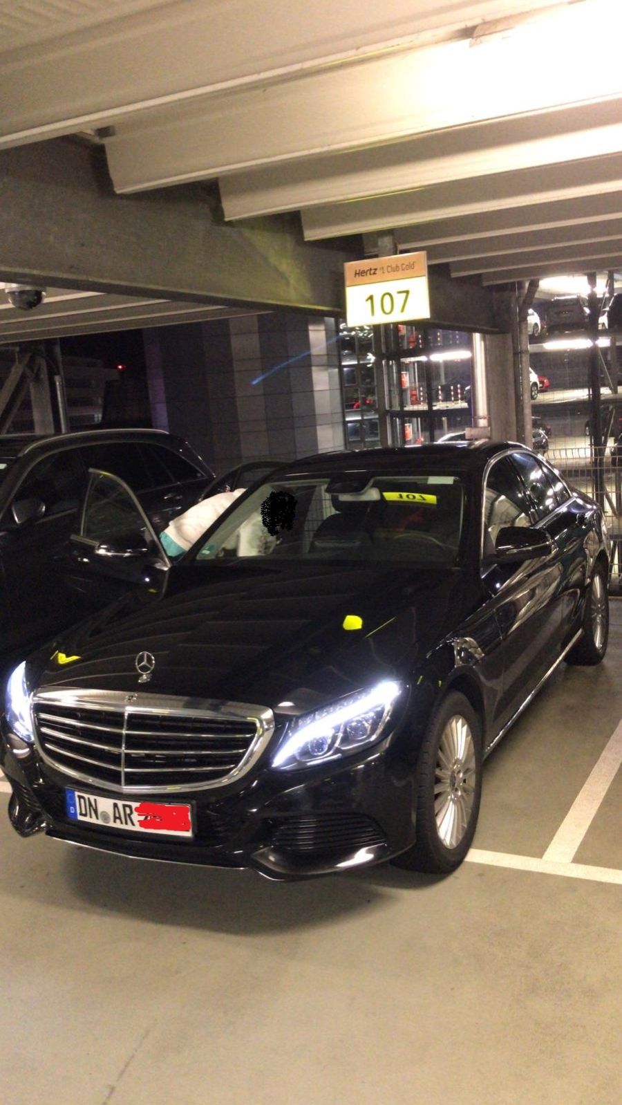 Hertz DUS.jpg